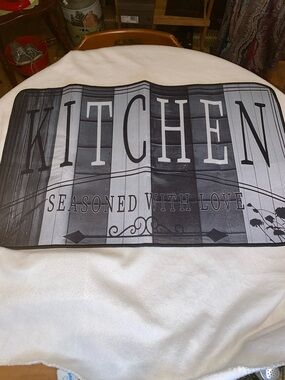 Kitchen 'Seasoned With Love' Decorative Mat - Gray